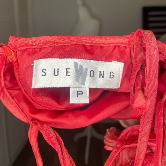 Red evening dress - Picture 9 of 9